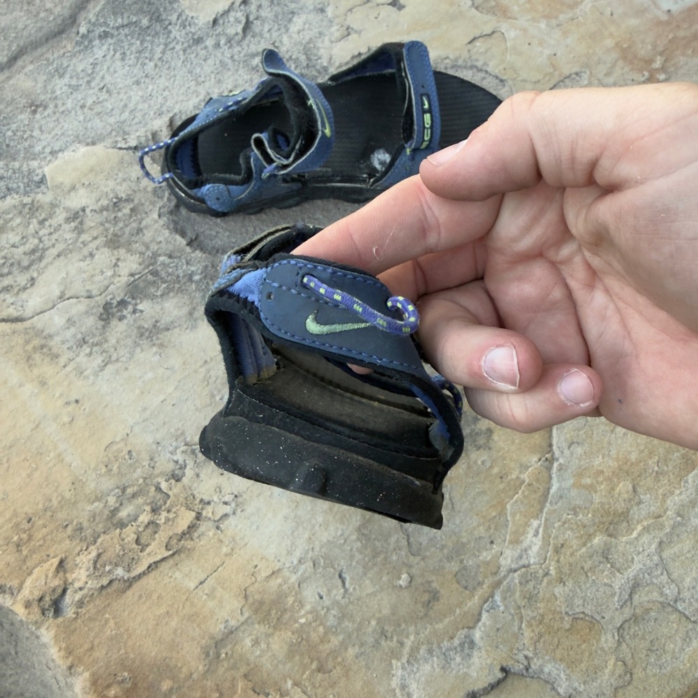 Nike ACG Sport Sandals Kids Size 4Y Blue Vintage Hiking Outdoor Strappy - Picture 3 of 10